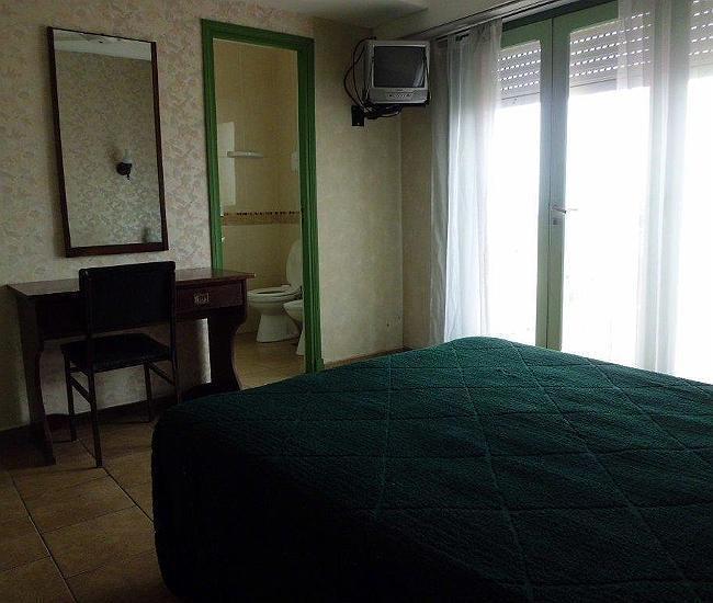 Hotel Clarens Mar del Plata Rum bild